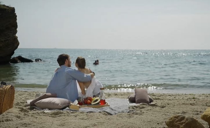 Як минув 3 випуск "Холостяка-13". Поцілунки, сльози та несподіваний "виліт" одразу двох учасниць